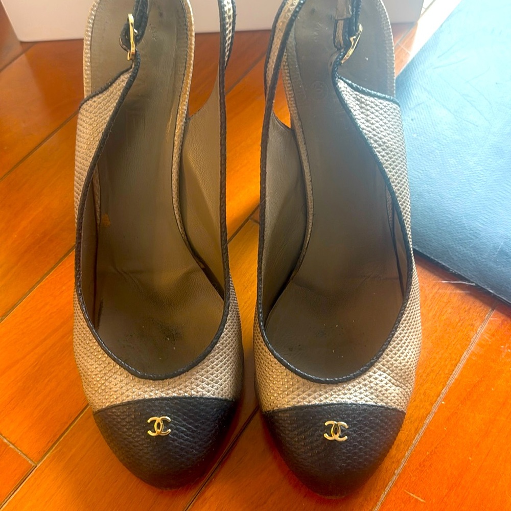 CHANEL sling back black and silver size 42